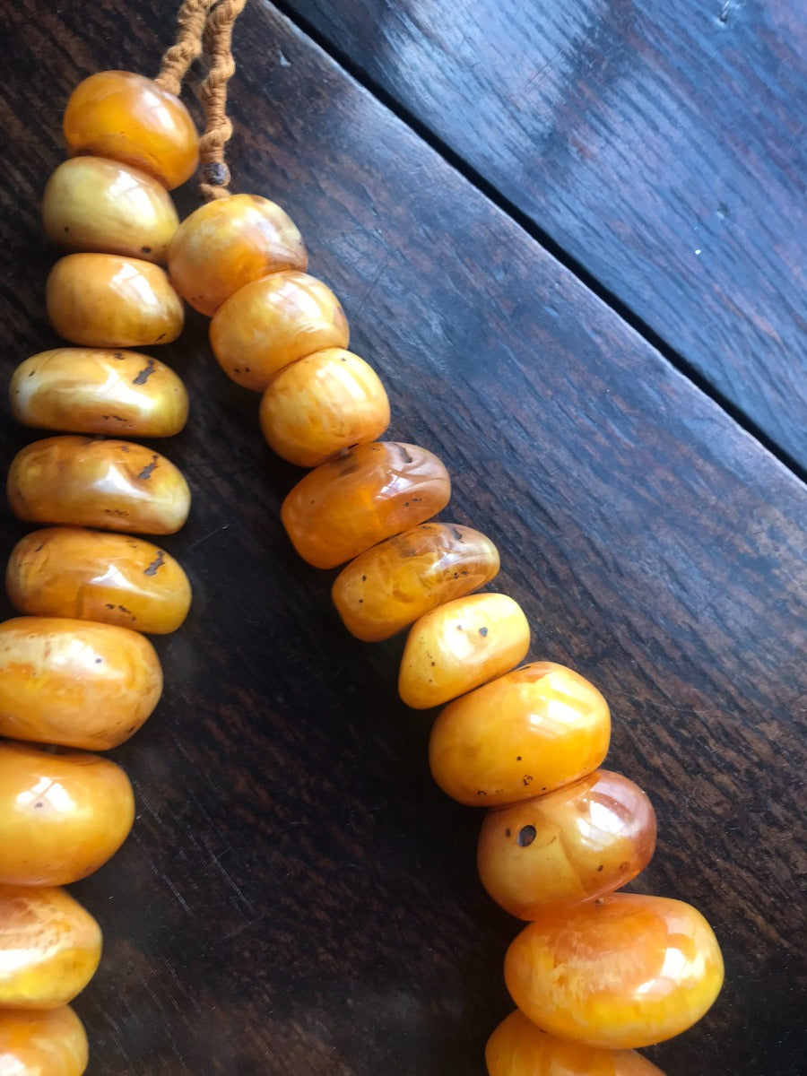 Vintage Amber Necklace With Graduated Beads