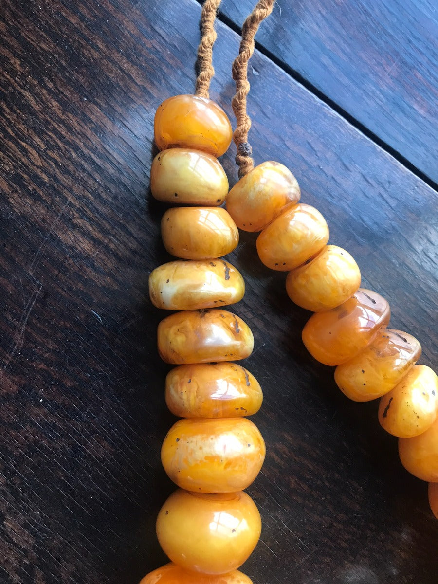 Vintage Amber Necklace With Graduated Beads