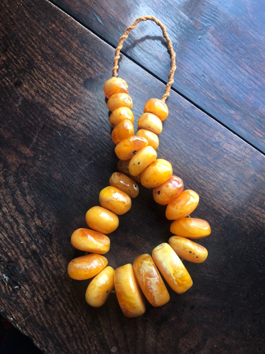 Vintage Amber Necklace With Graduated Beads